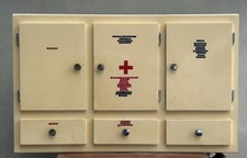 Armoire à Pharmacie vintage