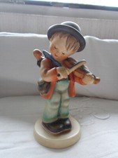 Vintage Hummel Goebel Figurine
