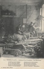 63 CPA N°25 THIERS INTÉRIEUR