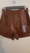 Short en simili cuir PU