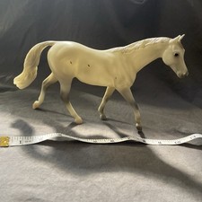Breyer Classic Horse Light Grey Selle Francais Warmblood Mare 941