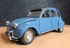 SOLIDO, Citroën 2 CV Chevaux, véhicule miniature Échelle 1/17. Pour pièces.