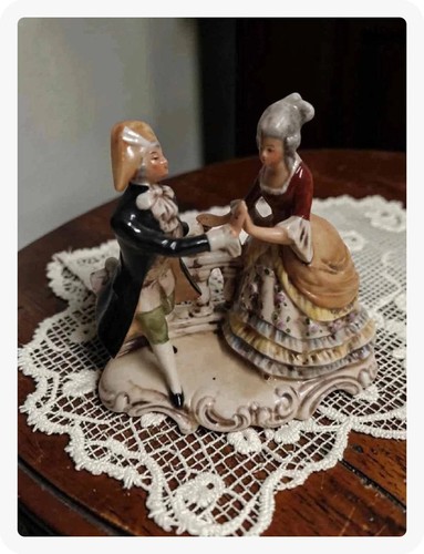 Figurine porcelaine couple