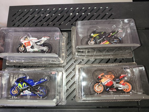 Motos miniature avec boîtier