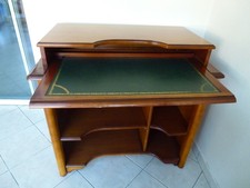 Bureau informatique réalisé en Merisier de style Louis Philippe Surface d'écrit