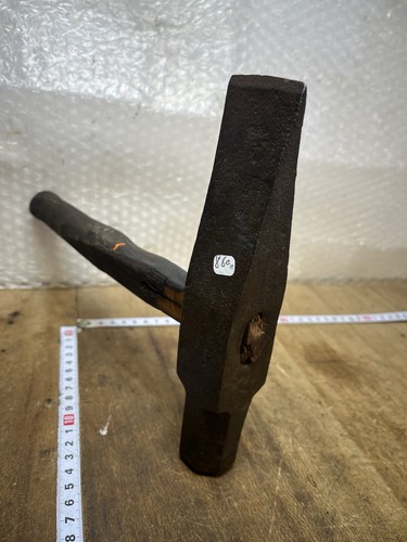 Marteau forgeron old tool - de,