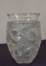 LALIQUE, très joli vase en cristal, modèle Bagatelle