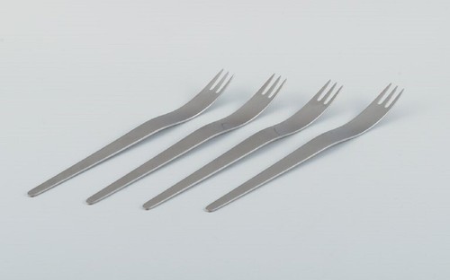 Arne jacobsen pour - arne, georg