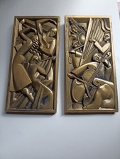 lot 2  Bas-relief Art déco  'L'orchestre" et "la danse"d'après les frères Martel