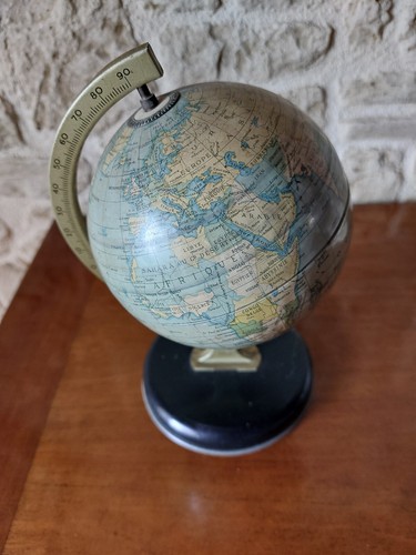 Petit globe terrestre annees - globe,