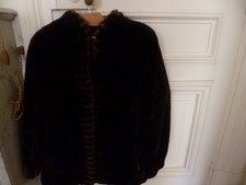 Veste 3/4 en mouton retourné -  taille 40/42