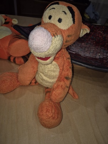 Peluche winnie ourson tigrou - winnie, l'ourson