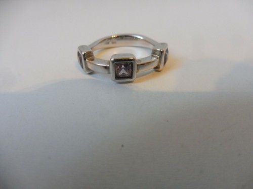 Beau bague argenté avec des - beau,