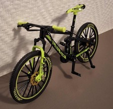Vélo VTT Miniature Échelle