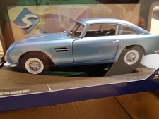 Aston Martin DB5 1964 Light