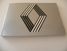 Livre auto historia RENAULT de