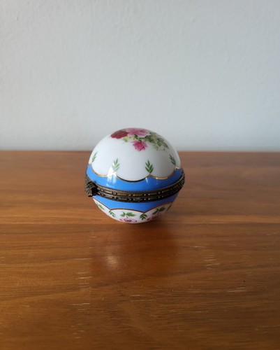 Boite pilules porcelaine - à, en