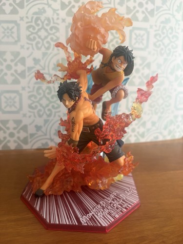 Bandai one piece figurine - bandai,