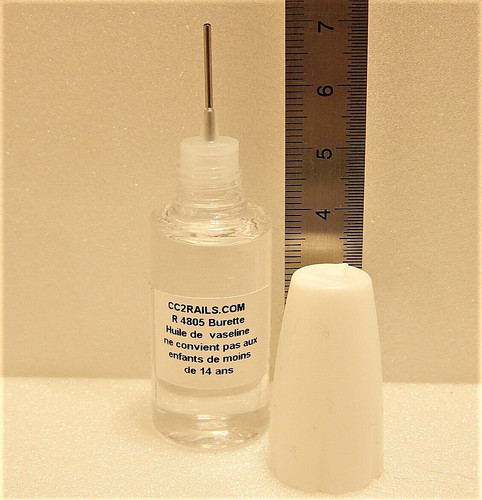 Réf 4805 une burette - réf,