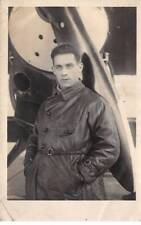 Aviation - No. 85718 - Aviator to be identified near the propeller of an aircraft - C