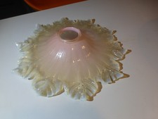 1  ancien abat jour en verre