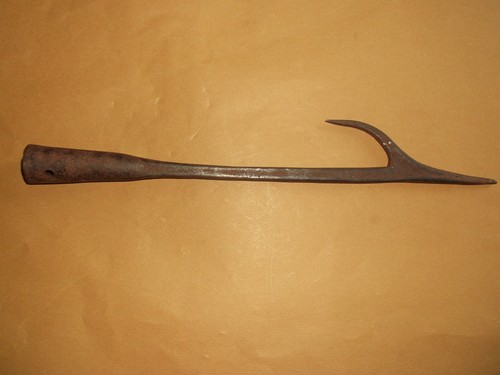 Outil ancien tire foin - outil,