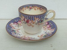 Tasse et soucoupe en