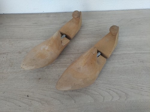 Cordonnier embauchoir - -,