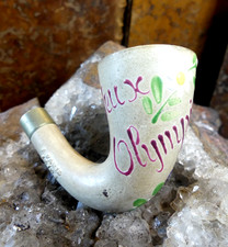 PIPE TERRE CUITE SCULPTEE