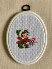 Broderie encadrée Noël