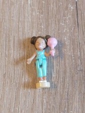 Polly Pocket Polly World Amusement Park 2002 : la poupée métisse