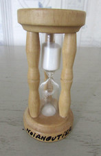 Hourglass wood / glass +/- 5 minutes brand Fraco Phone 85 Noirmoutier height 9.4 cm