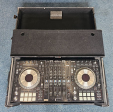 Pioneer DDJ-SZ2 4-Channel Serato DJ Controller w/ ProX Flight Case Pre-owned