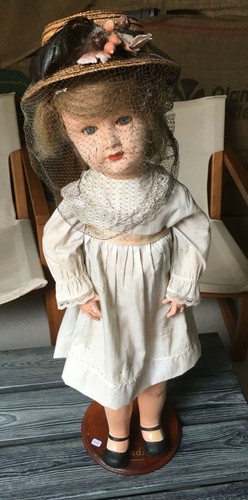 Poupée résine mundia - poupée,