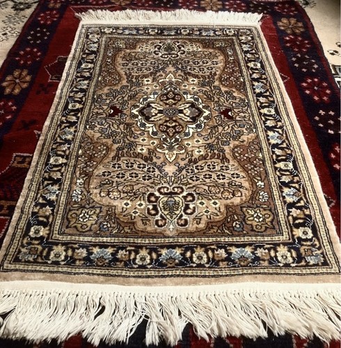 Magnifique tapis persan nain - tapis,