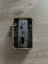 Ancienne Serrure, Boîte Aux