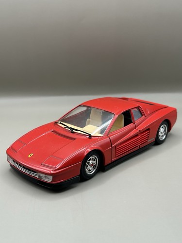 R890 voiture miniature 24 - miniature, 1/24