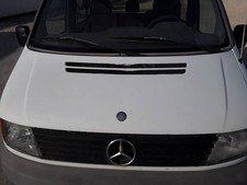 CAPOT  POUR MERCEDES VITO