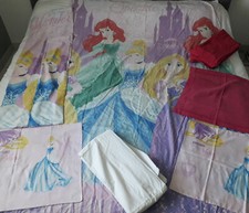 Parure Princesses Disney 90*190 housse couette, draps housse...très bon état