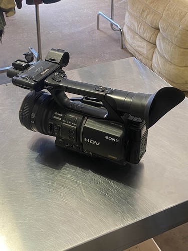 Sony hvr z5e - sony,