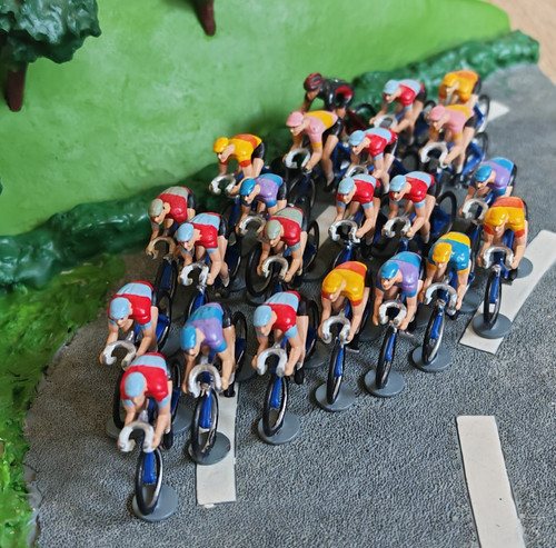 Lot figurines cycliste - de,