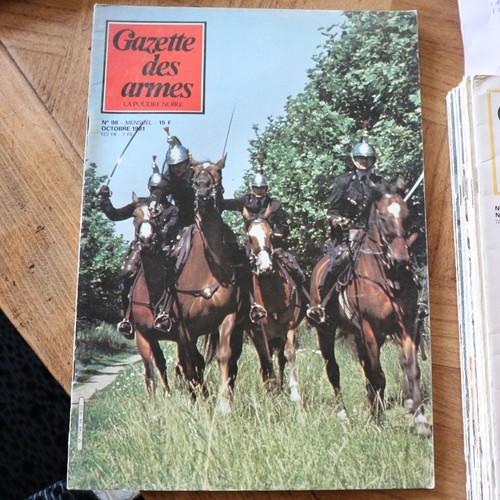 Revue gazette armes 1981 - revue,