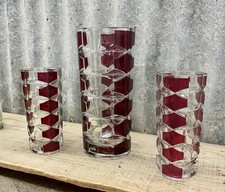 3 vases en cristal transparent