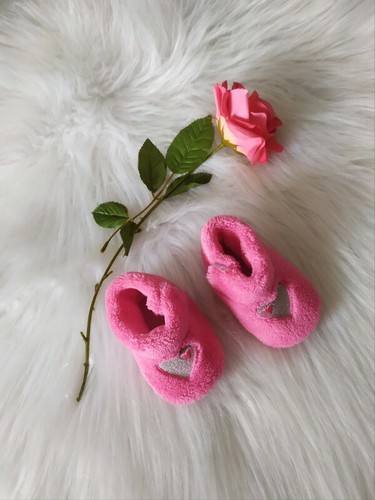 Chaussons roses botillons - 🌺,
