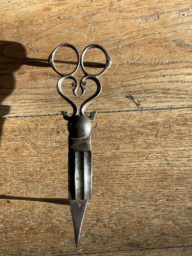 Ancienne mouchette ciseaux a - mouchette,