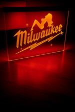 MILWAUKEE Sexy Girl Tools