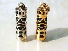 LOT de 2 PENDENTIFS TIKI