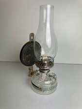 Lampe à pétrole / à huile