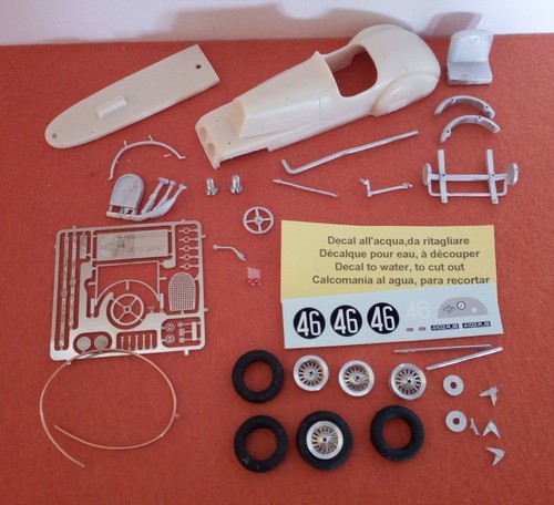 Bnc kit modèle métal - 1:43,