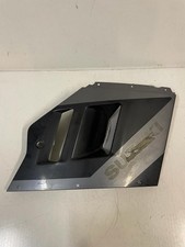 Flanc de carénage droit